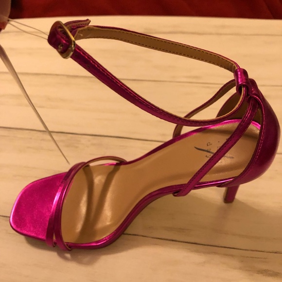 A New Day Heels 9 1/2. Firm price or bundle - Picture 5 of 8